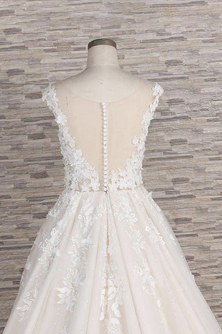Wunderschönes langes rückenfreies A-Linien-Brautkleid mit Tüll und Spitzenapplikationen