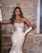 Beautiful Long Mermaid White Lace Sleeveless Wedding Dress With Appliques