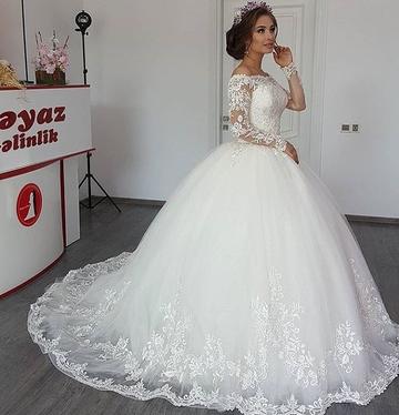 Beautiful Long Sleeve Off the Shoulder Appliques Lace Princess Wedding Dress Main Image