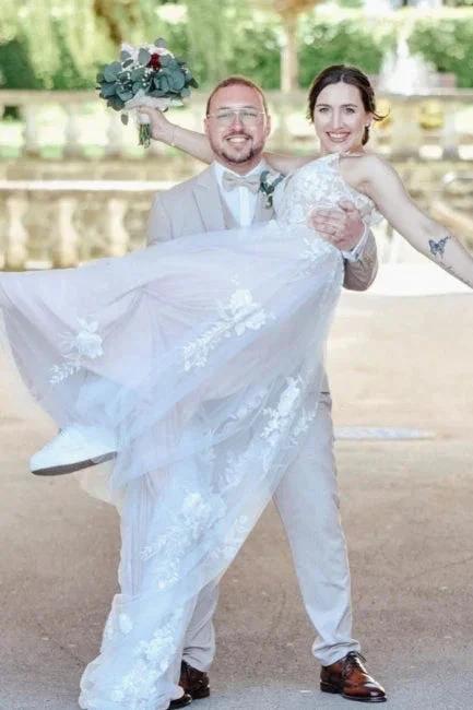 Beautiful Long White A-line V-neck Sleeveless Wedding Dress with Lace by misshow.com