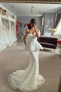 Beautiful Mermaid Tulle Lace Sweetheart Sleeveless White Wedding Dresses With Appliques by misshow.com