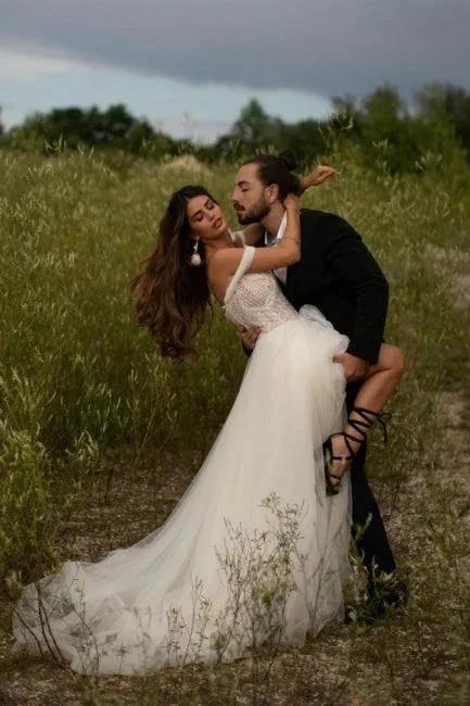 Beautiful Off-the-shoulder Sleeveless Column Floor-Length Tulle Wedding Dresses by misshow.com