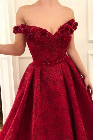 Wunderschönes rotes schulterfreies A-Linien-Ballkleid aus Spitze mit Rüschen