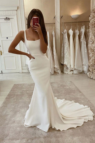 Wunderschönes langes Brautkleid mit Spaghettiträgern