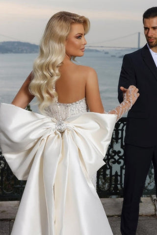Beautiful Strapless Sweetheart Mermaid Wedding Dress with Chapel Train