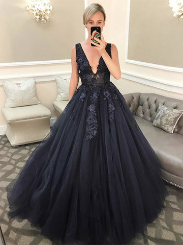 Schwarzes A-Linien-Ballkleid mit V-Ausschnitt, Tüll, offenem Rücken, Applikationen und Spitze
