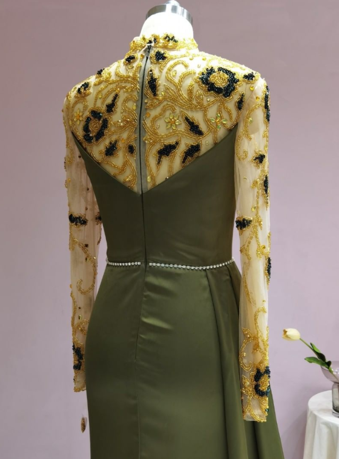 Black long evening dress with sleeves Prom dresses in glitter