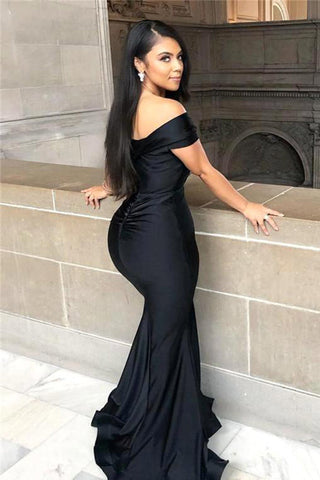 Schwarzes schulterfreies, bodenlanges, rückenfreies Meerjungfrau-Ballkleid