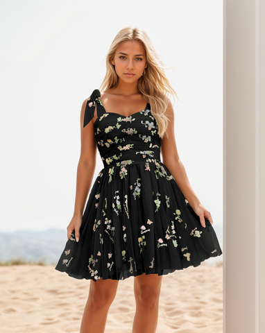 Vestido de fiesta con tirantes finos y flores SYH79