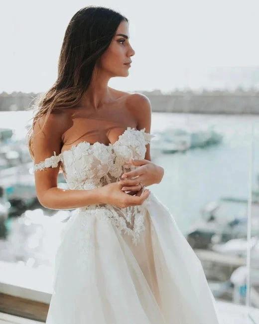 Boho A-Line Tulle Off-the-shoulder Wedding Dresses with Lace by misshow.com