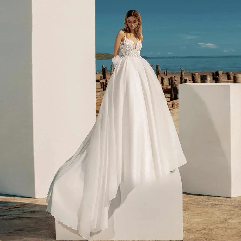 A-Line Bohemian Wedding Dresses Women's Sweetheart Spaghetti Strap Backless Vestido De Beaded Shiny Back Bowknot Robe De Mariee by payinti