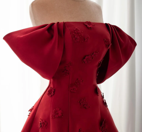 Elegante vestido de noche burdeos con flores 3D y hombros descubiertos, corte A, vestido de fiesta Y7637