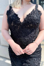Charming Black Long Mermaid V-neck Lace Tulle Open Back Prom Dress by BIZTUNNEL