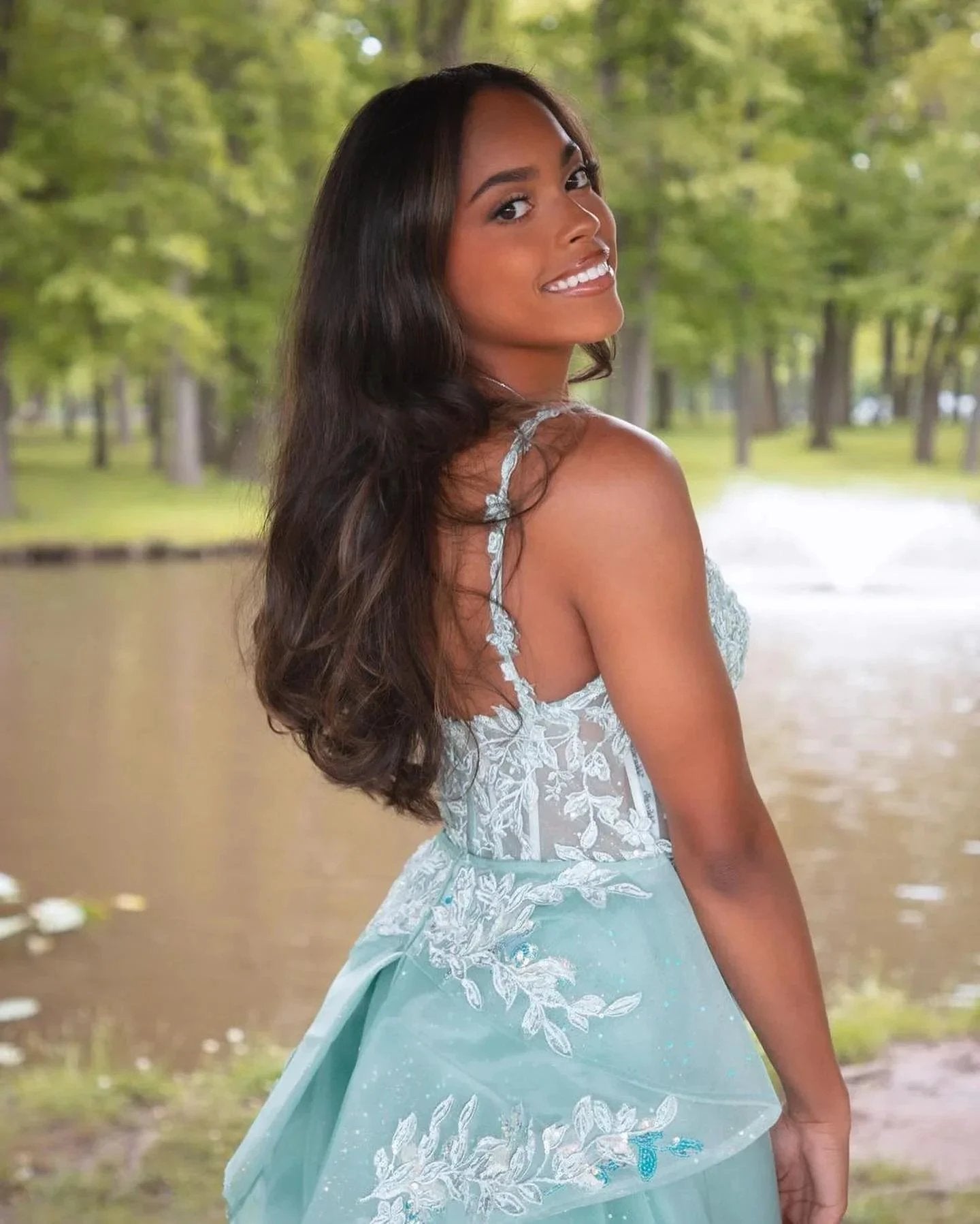 Charming Column Tulle Lace Spaghetti Straps Sleeveless Prom Dress With Appliques by misshow.com