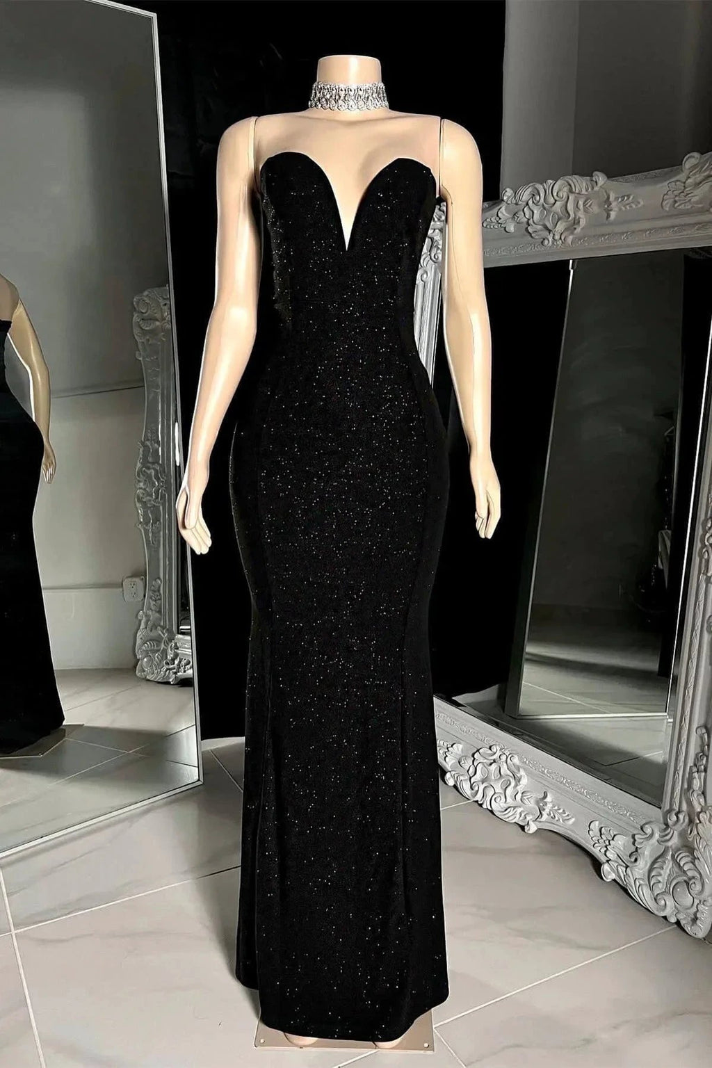 Charming Long Black V-neck Sleeveless Mermaid Prom Dress WIth Beading by misshow.com