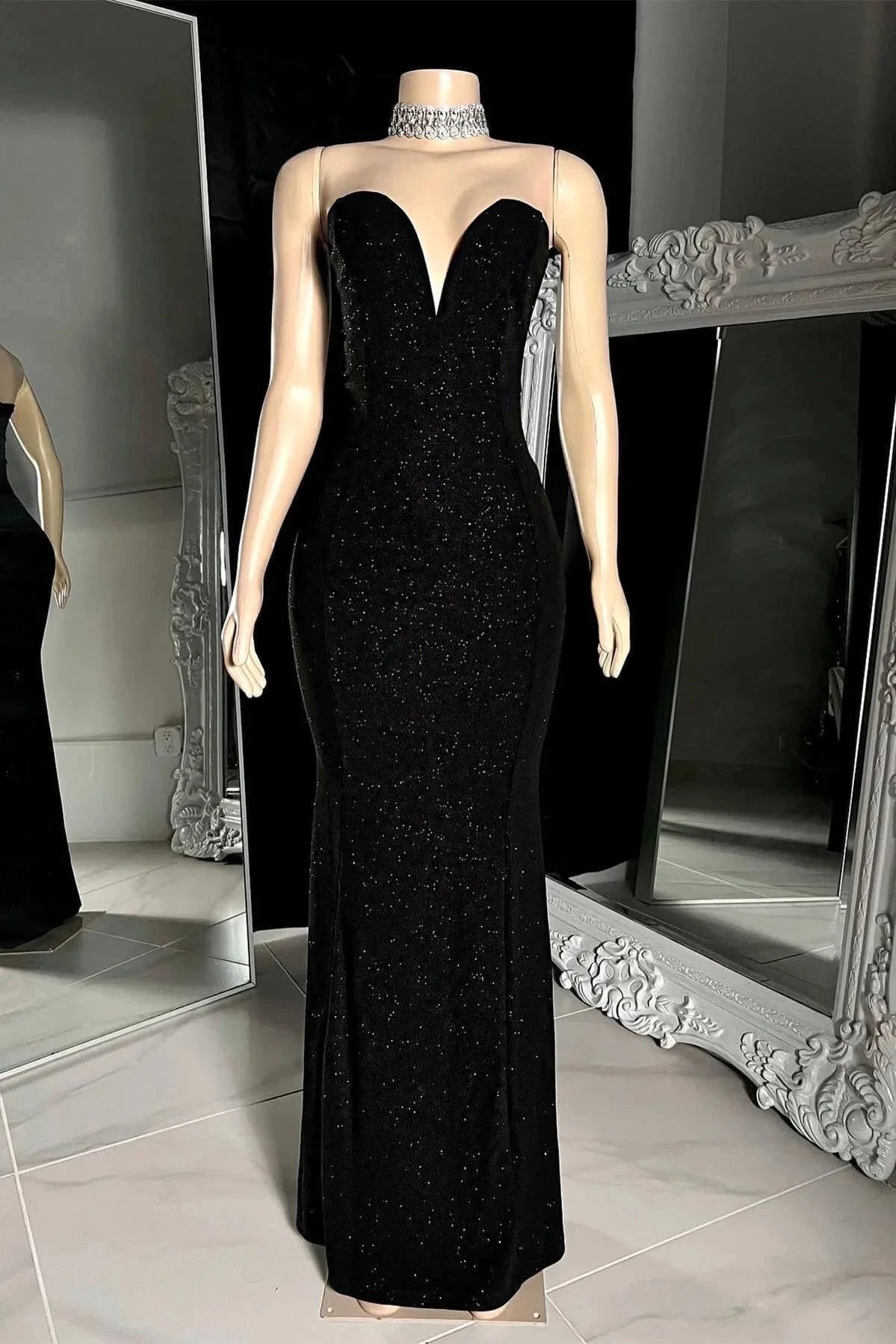 Charming Long Black V-neck Sleeveless Mermaid Prom Dress WIth Beading by misshow.com