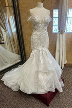 Charming Mermaid Lace V-Neck Sleeveless White Wedding Dresses With Appliques by misshow.com