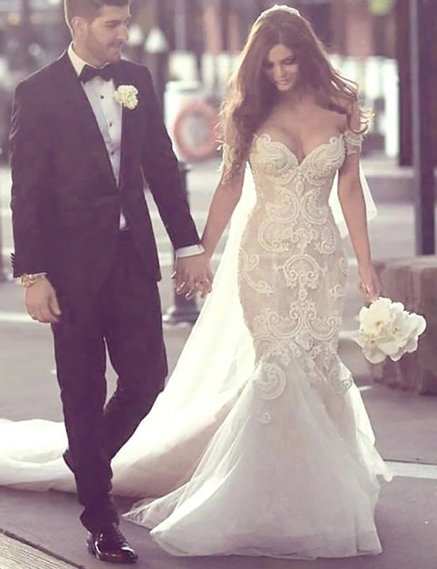 Charming Mermaid Style Off-the-Shoulder Sweep Train Lace Elegant Wedding Dresses
