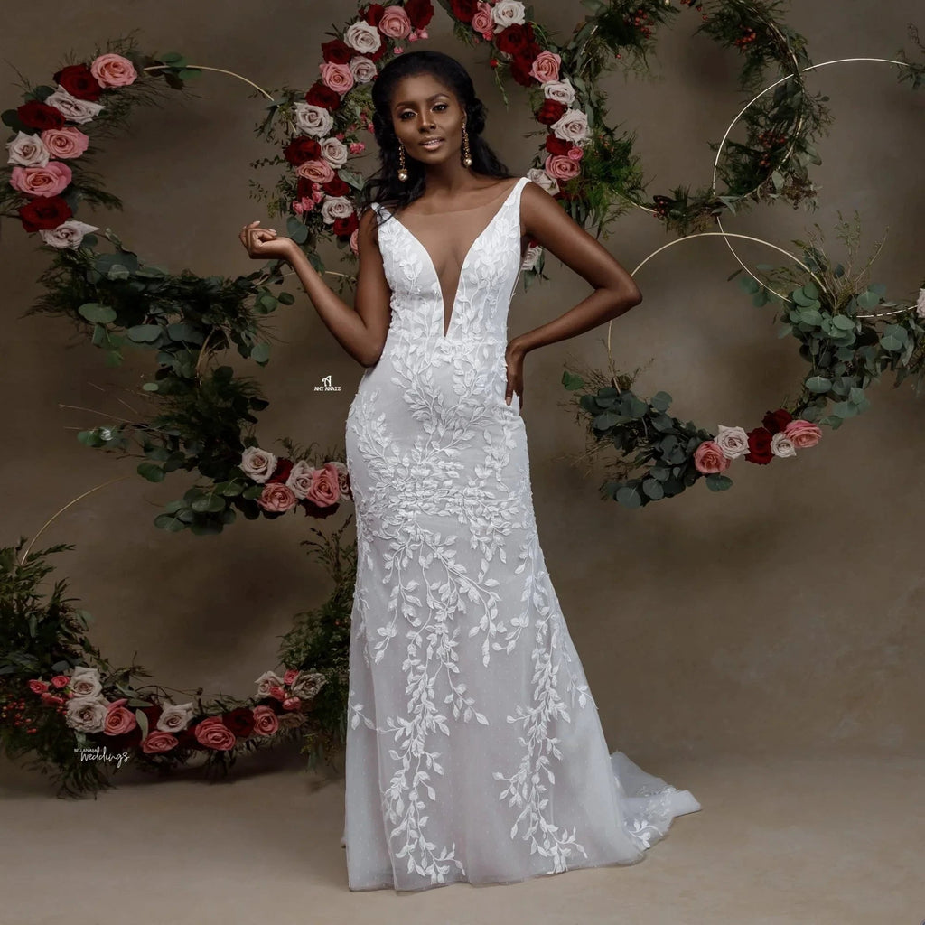 Charming Portrait Sleeveless Lace Mermaid Wedding Dress by misshow.com