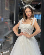 Chic Floor Length Sweetheart Sleeveless A-Line Tulle Wedding Dress with Appliques by misshow.com