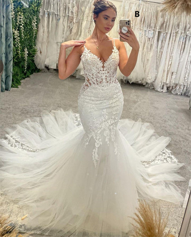 Chic Floor Length V-Neck Spaghetti Straps Sleeveless Mermaid Wedding Dress with Chapel Train Main Image