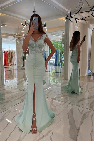 Elegante vestido de noche largo con tirantes verde menta, lentejuelas y abertura