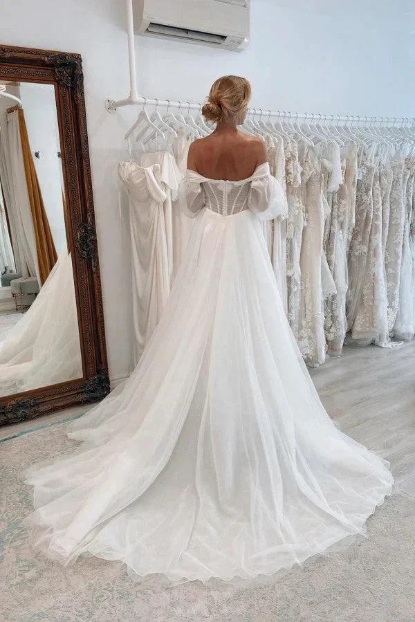 Chic Long Sleeves A-line Sweetheart Front Slit Tulle Wedding Dress with Chapel Train by BIZTUNNEL