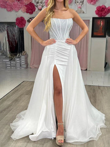Chime | Vestidos de fiesta largos de satén blanco con escote sirena, sin tirantes y cuentas