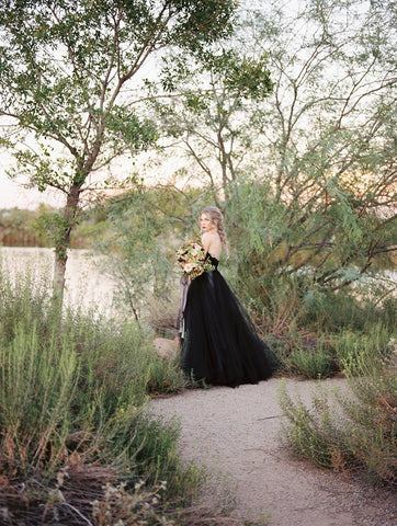 Classy Long Princess Sweetheart Open Back Tulle Black Wedding Dress with Lace