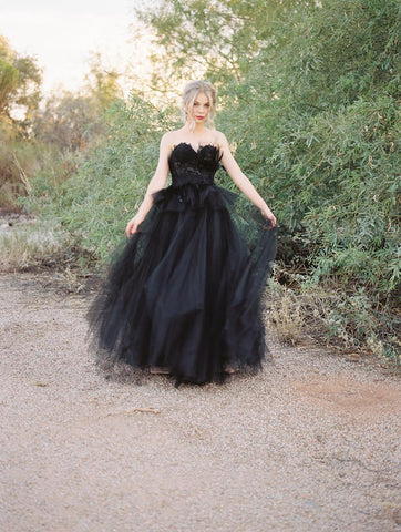 Classy Long Princess Sweetheart Open Back Tulle Black Wedding Dress with Lace