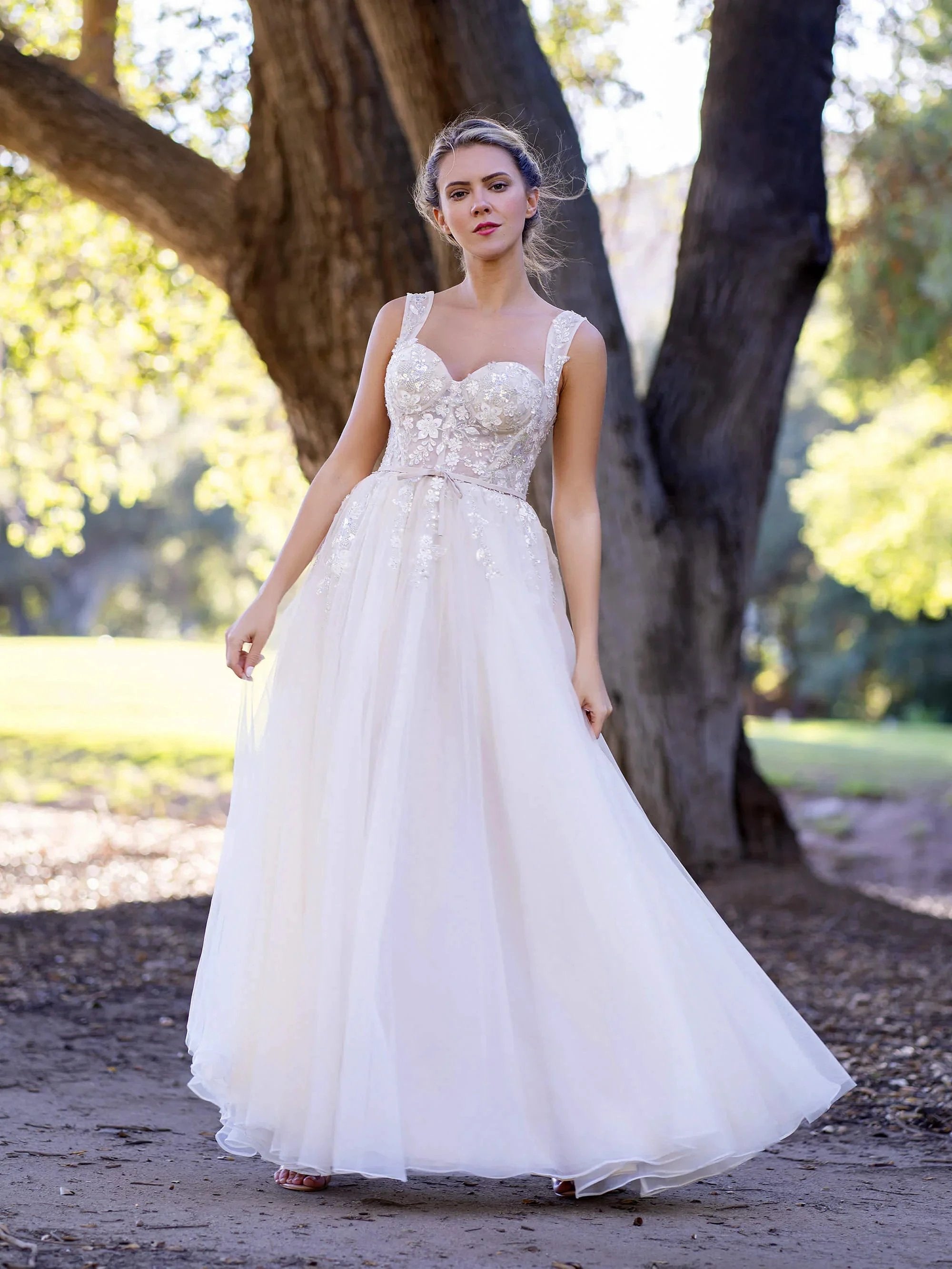 Corset Applique Tulle Floor-Length Prom Dress by Anne of Brittany