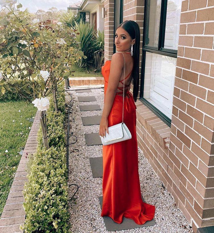 Red Long Mermaid V-neck Backless Evening Prom Dress with Slit by BIZTUNNEL