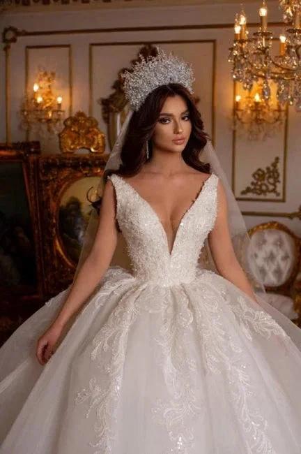 Designer Long A-line V-Neck Sleeveless Appliques Wedding Dress With Lace by misshow.com