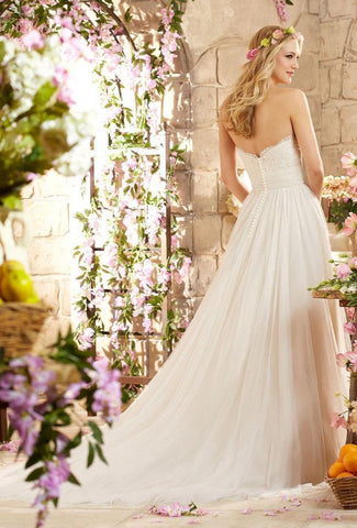 Vestido de novia largo de diseño sin tirantes y corte A