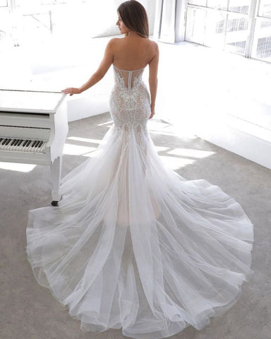 Vestido de novia de encaje estilo sirena con escote corazón de diseñador para verano