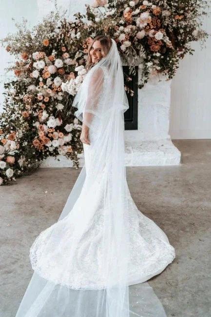 Designer V-Neck Sleeveless Mermaid Wedding Dresses With Lace by misshow.com