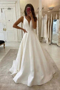 Designer wedding dress V neckline | Wedding Dress A-Line by misshow.com