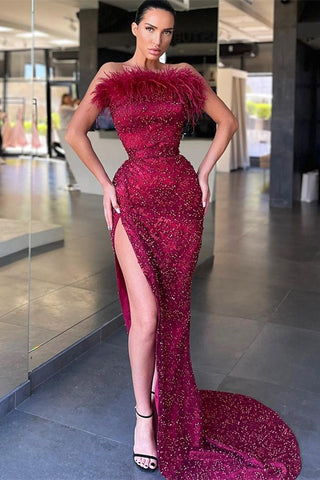 Trägerloses, ärmelloses, langes Meerjungfrauen-Ballkleid mit Perlen und Schlitz
