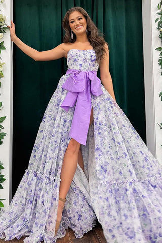 Schickes, trägerloses, langes Chiffon-Ballkleid mit Blumenmuster und Schlitz