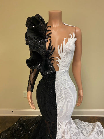 Vestido de fiesta de sirena con encaje blanco y negro y mangas largas