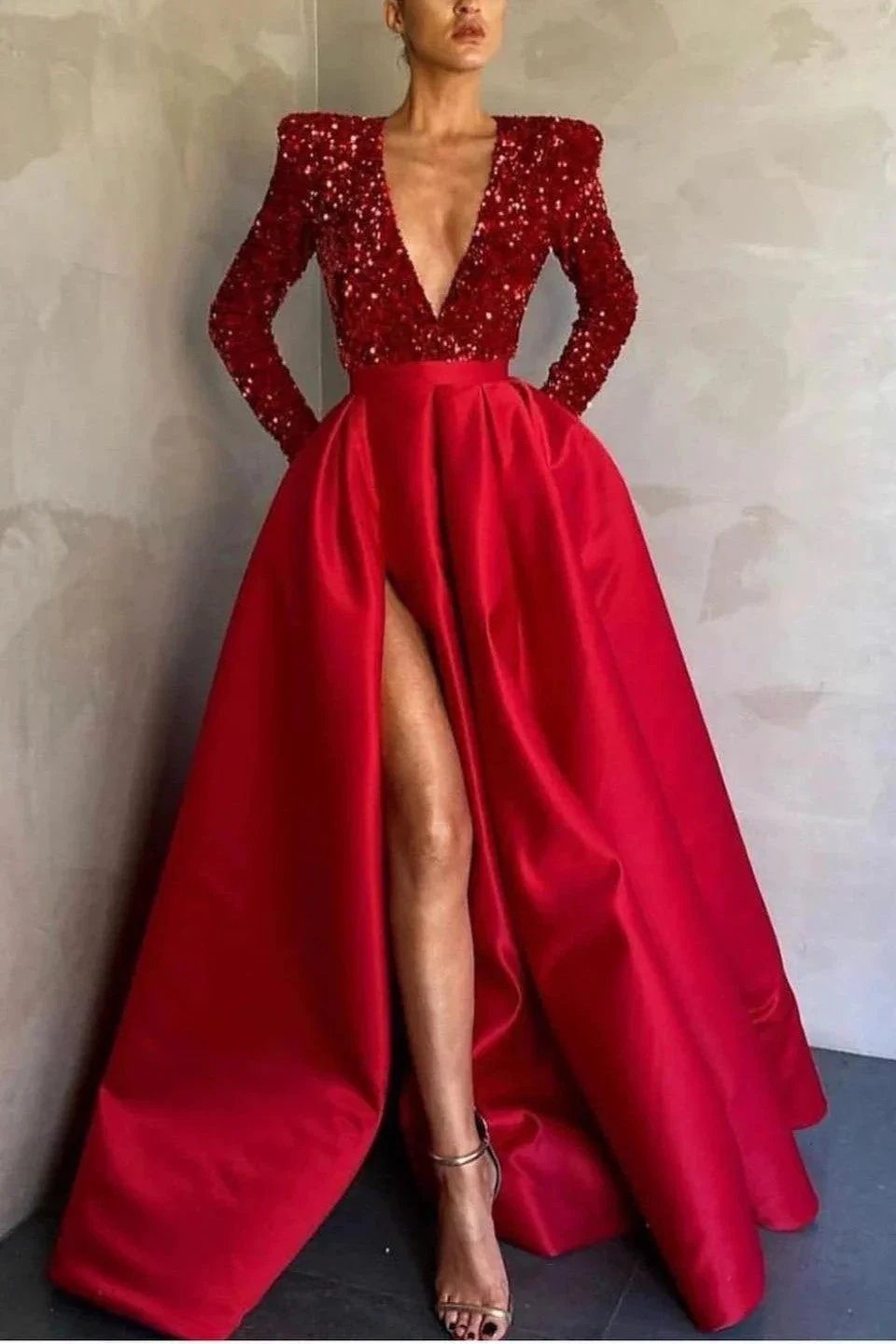 Long Sleeves Mermaid V-Neck Sequins Satin Prom Dress with Split by BIZTUNNEL