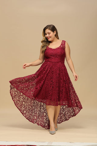 Elegante vestido de dama de honor de encaje sin mangas con escote en A