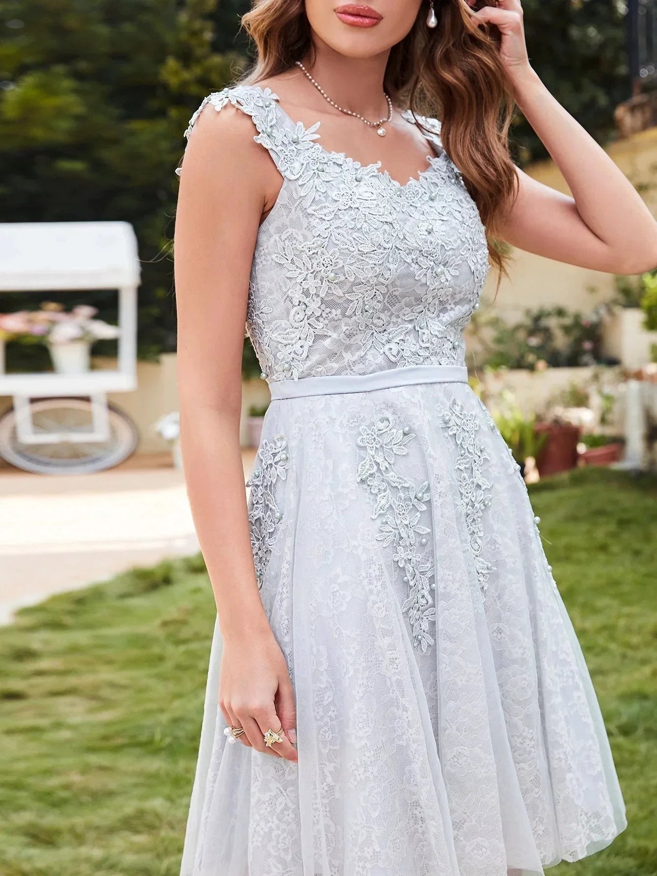 Elegant A-Line Scoop Sleeveless Lace Prom Dresses by misshow.com