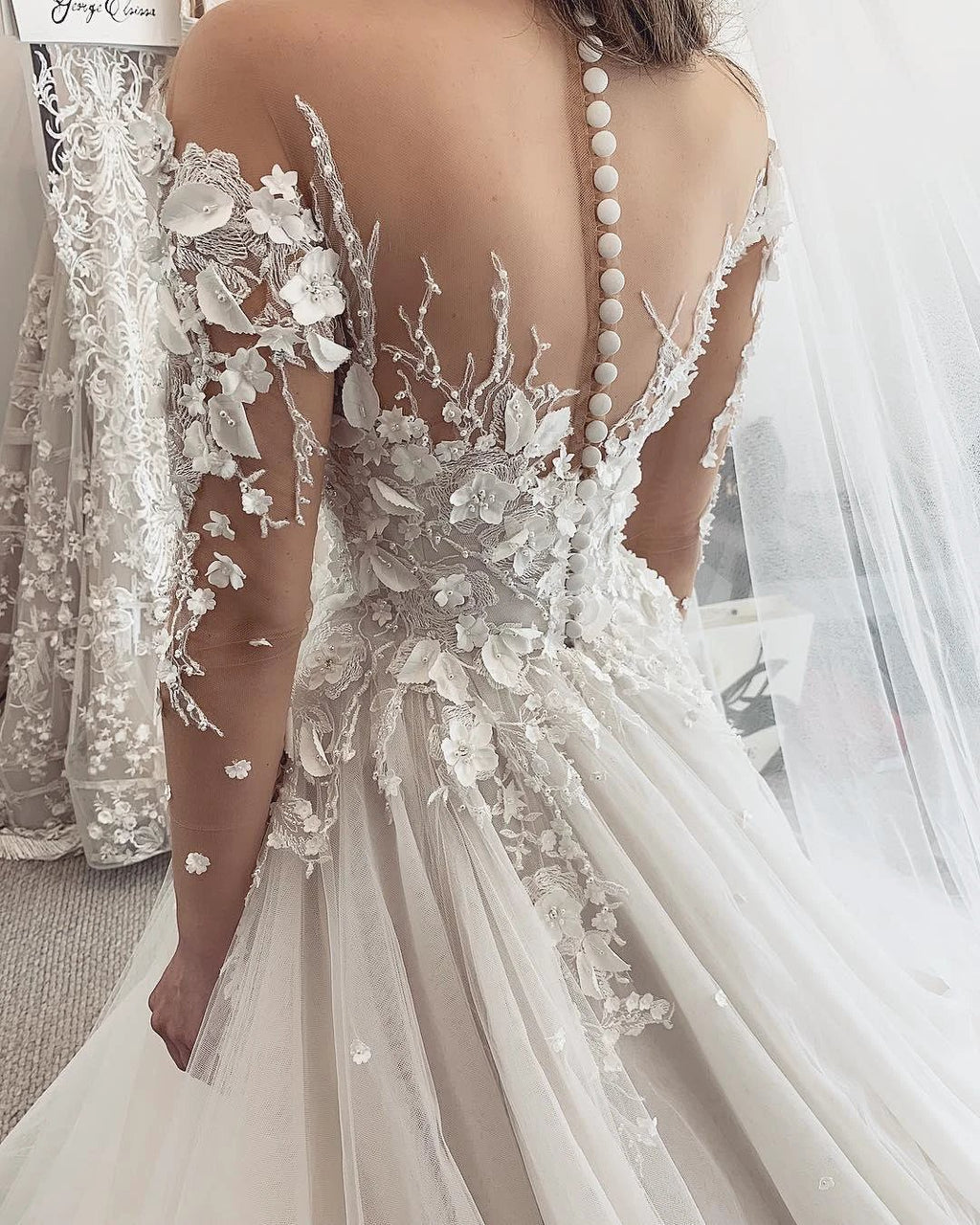 Elegant A-Line Sweetheart Long Sleeve Appliques Lace Tulle Wedding Dress by BIZTUNNEL