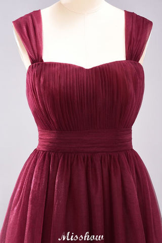 Elegante vestido de noche largo de tul sin mangas con tirantes burdeos para dama de honor