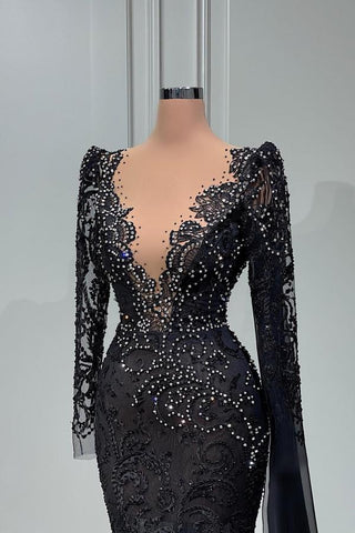 Elegante vestido de fiesta negro largo de sirena con escote en V de tul y encaje con mangas
