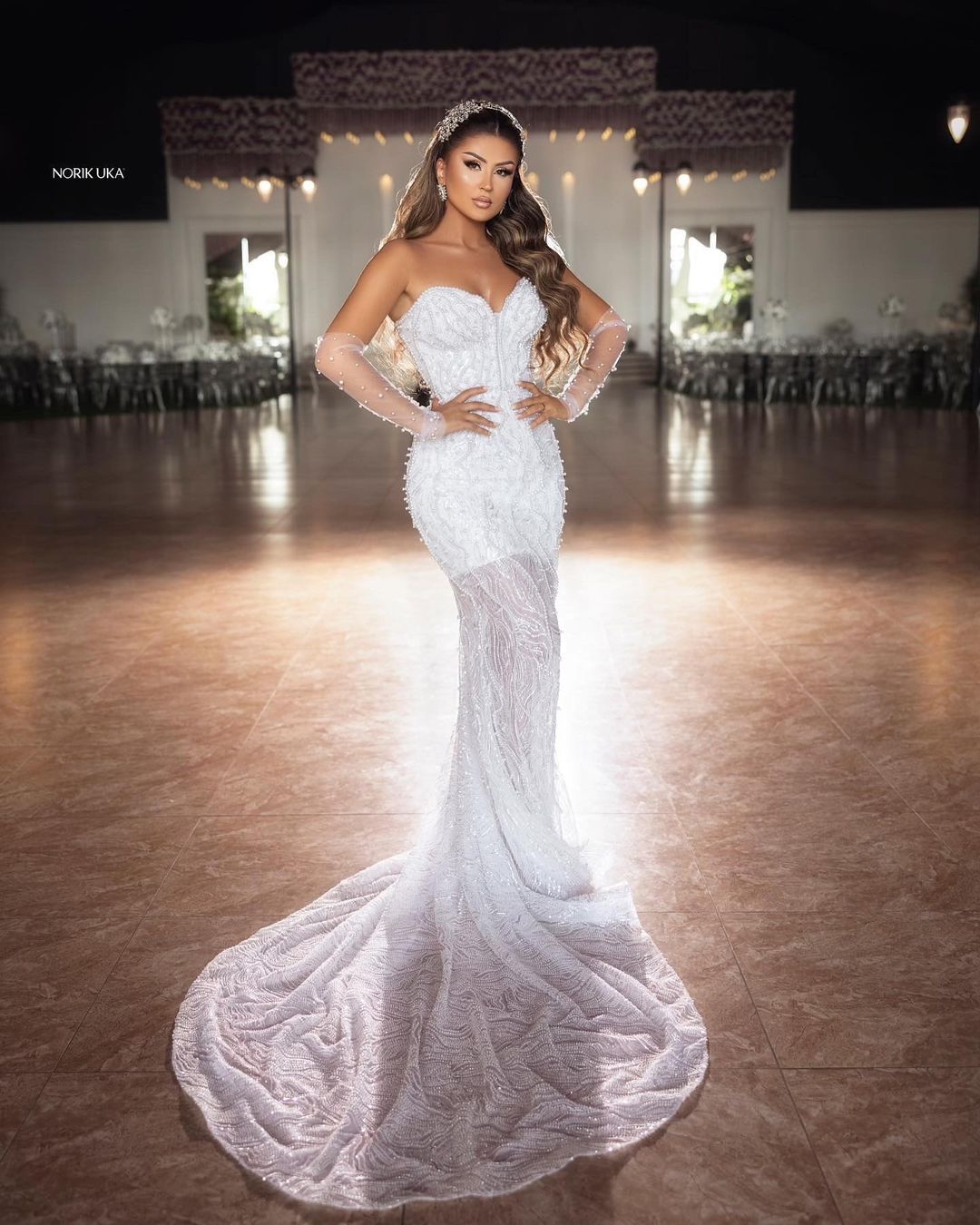 Refined Floor-Length Sweetheart Sleeveless Mermaid Lace Wedding Dress with Beaded Accents