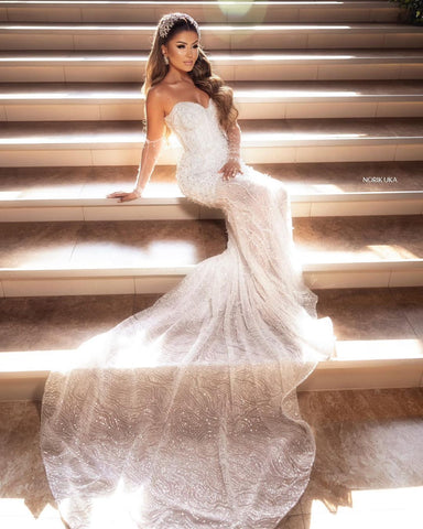 Elegant Floor Length Sweetheart Sleeveless Mermaid Lace Wedding Dress with Beads