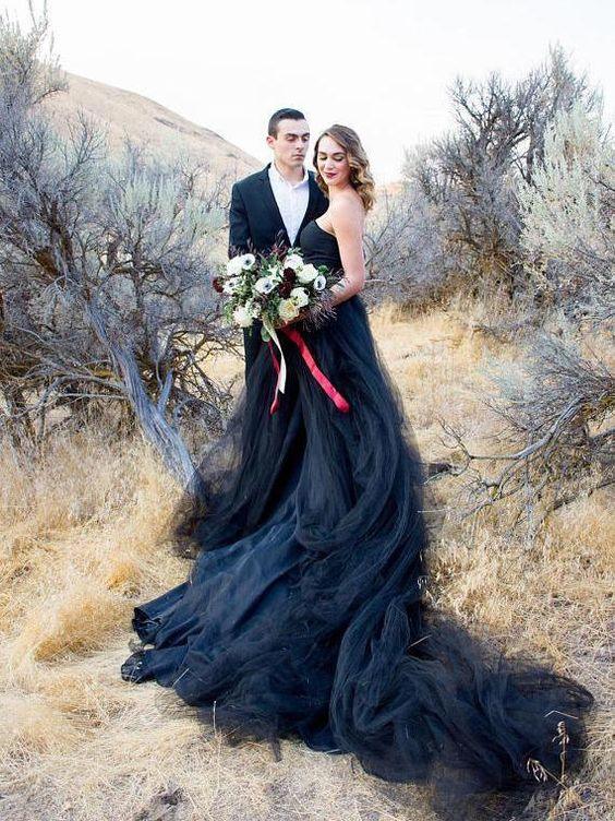 Elegant Long A-line Strapless Tulle Black Wedding Dress