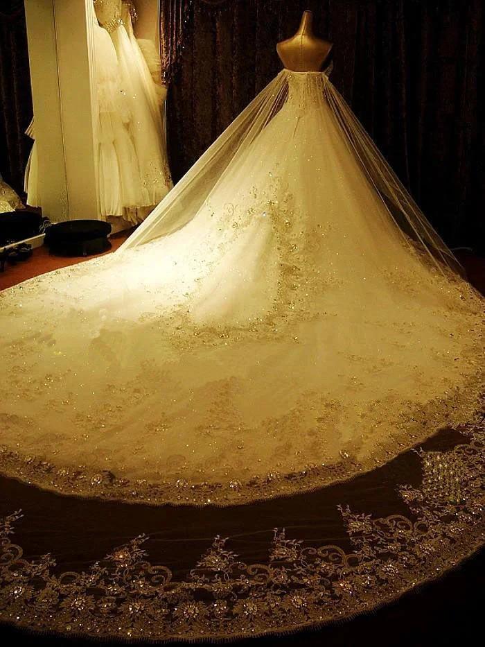 Elegant Long A Line Sweetheart Appliques Crystal Beading Wedding Dress by BIZTUNNEL